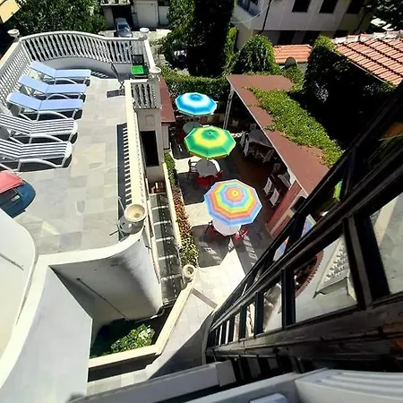 Szálloda Family Flora Neszebar