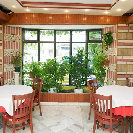 Family Flora 2* Neszebar