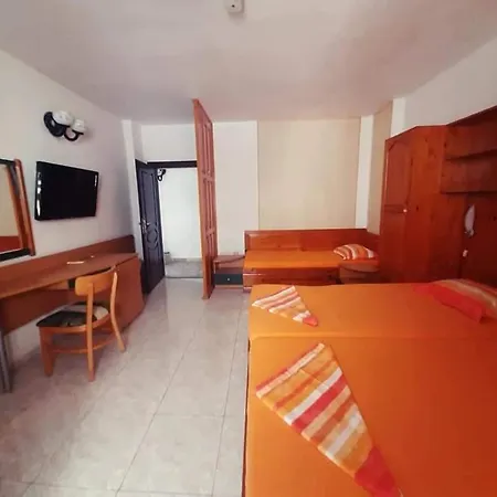 Family Flora Neszebar