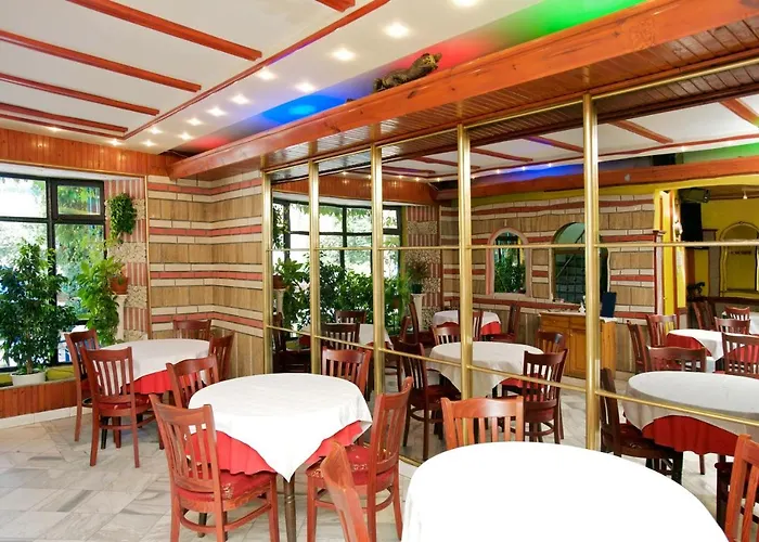 Family Flora Szálloda Neszebar