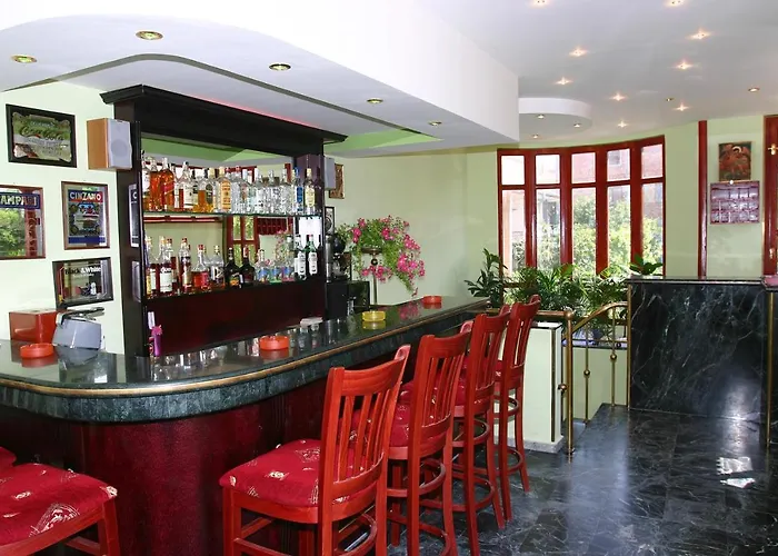 Szálloda Family Flora 2*